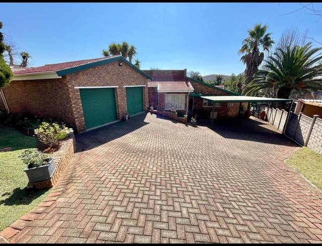 3 BEDROOM HOUSE FOR SALE IN NOORDHEUWEL